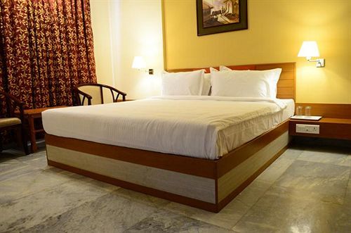 Bkr Grand Hotel