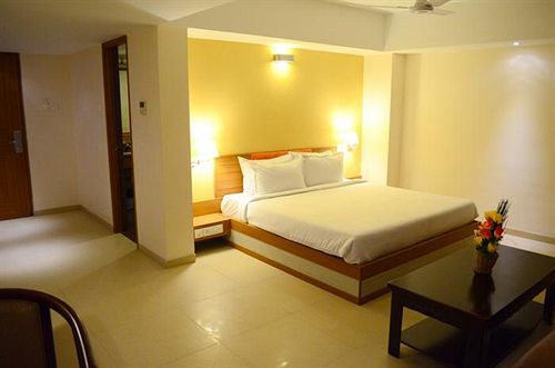 Hotel Bkr Grand